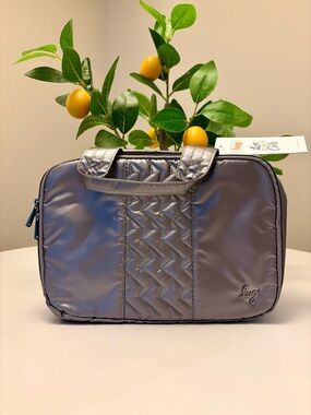 NWT Lug Flatbead Deluxe Cosmetic Case | Metallic Pearl